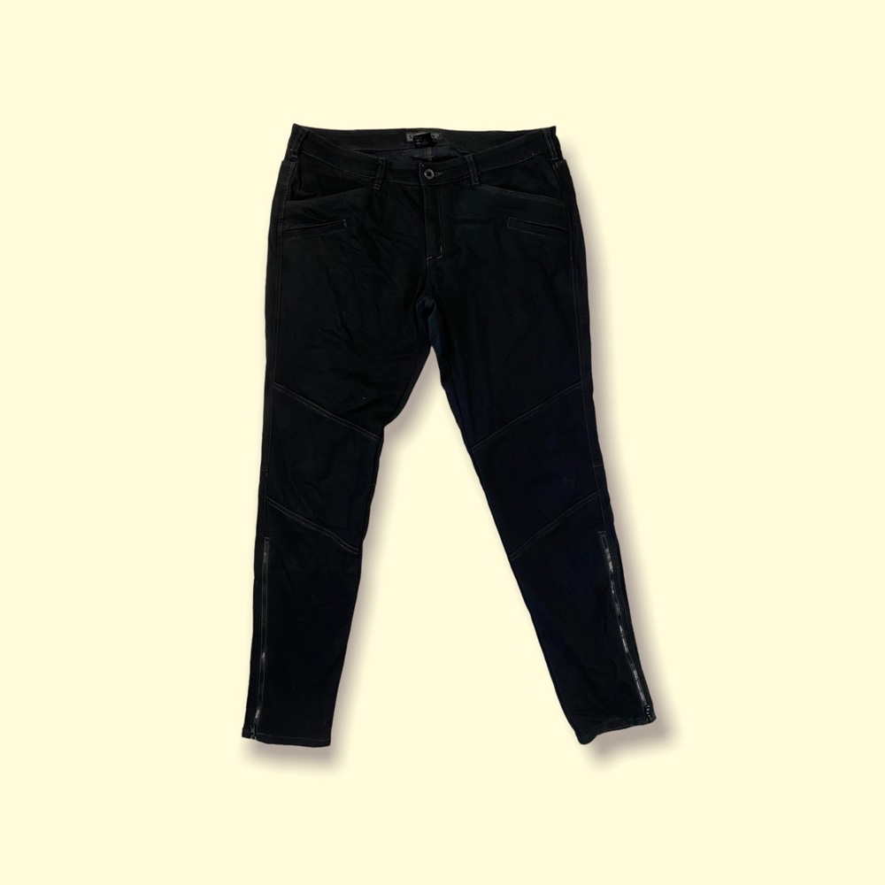 Women’s Black 5.ll Tactical Jeans